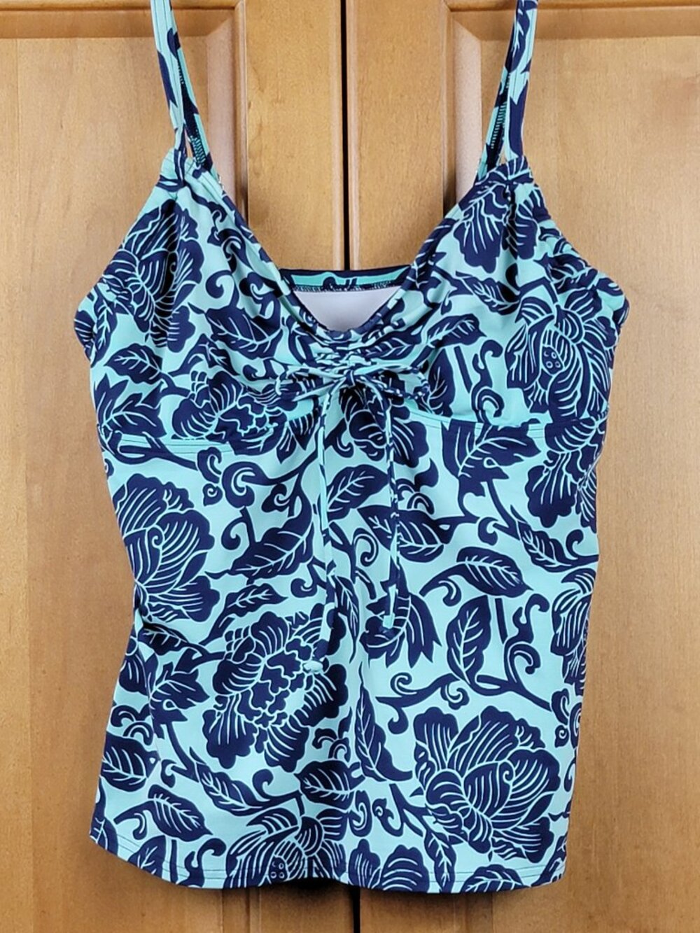 Lands' End Green Blue Floral Adjustable Underwire Tankini Swim Top - 6